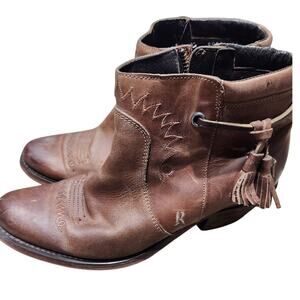 Reba by Justin western cowboy boots size 6.5 low ankle booties brown leather‎